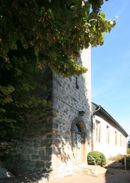 Ev.-luth. Kirche in Hackenstedt außen